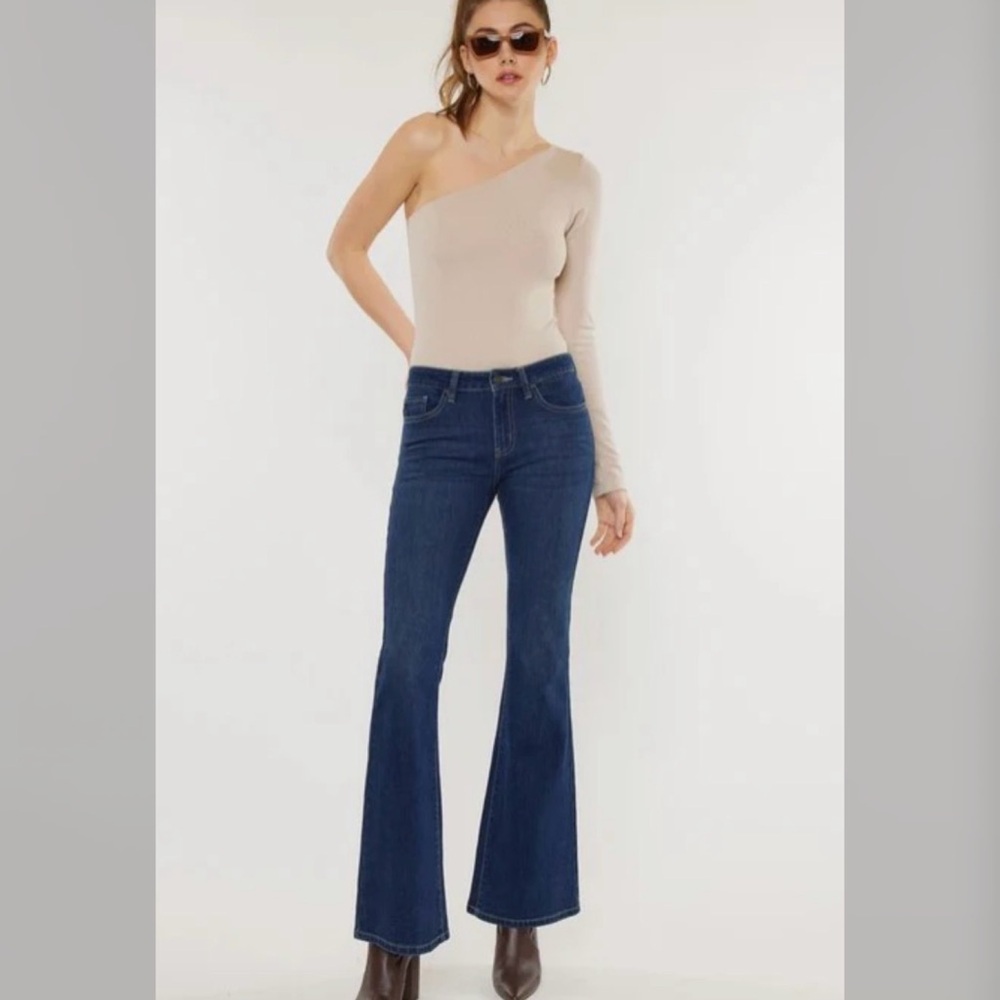 KanCan Mid-Rise Flare (31” inseam)